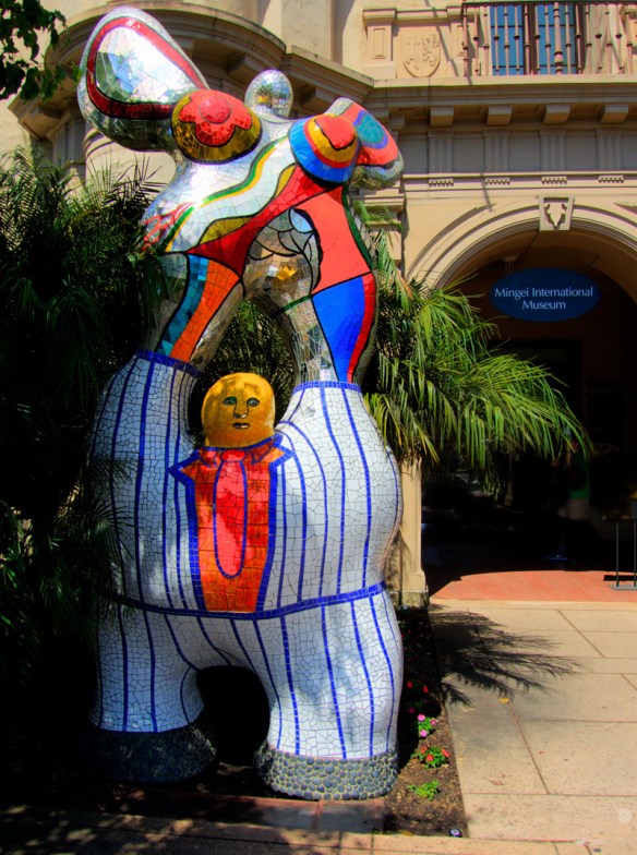 Le Poete et sa Muse (Poet and Muse), 2000 by Niki de Saint Phalle, San Diego, Mingei International Museum