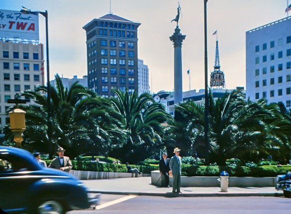 Victory atop the Dewey Monument in Union Square, San Francisco, 1954